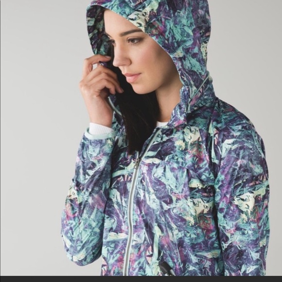 Lululemon jacket - Picture 7 of 8